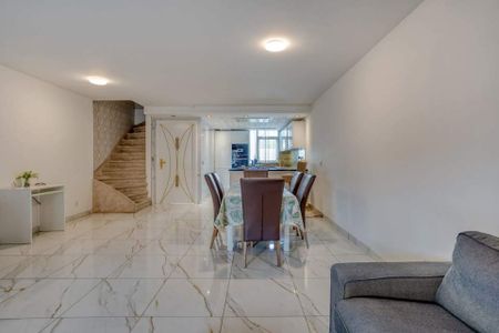 Wethouder | Five Bedroom | Parking - Photo 2