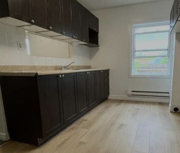 4 1/2 Rénover Hochelaga Maisonneuve - Photo 2