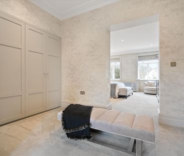 *SHORT LET*<br />Available to let now is this beautifully refurbish... - Photo 1