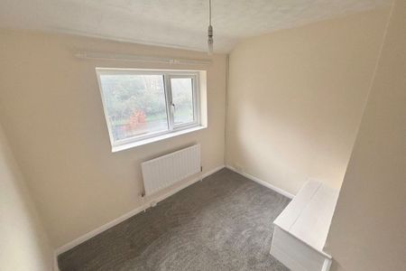 Swaffham Road - Photo 2