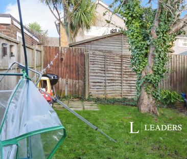 3 bedroom house to rent Thakeham Close, East Preston, BN16 - Photo 4