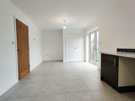 4 bedroom house to rent - Photo 1