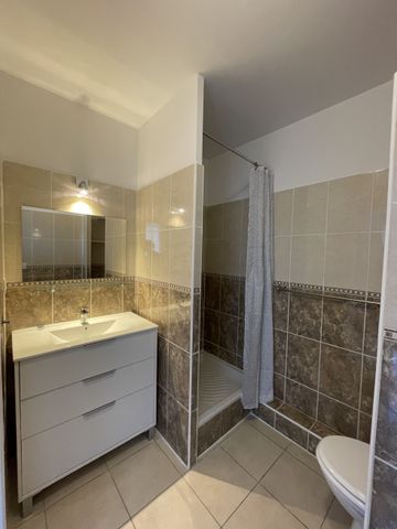 Appartement - Aix-En-Provence (13100) - 31.51 m² - - Photo 4