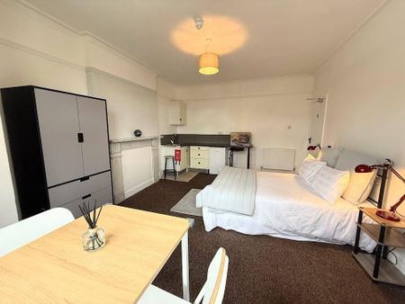 Studio to rent - Photo 3