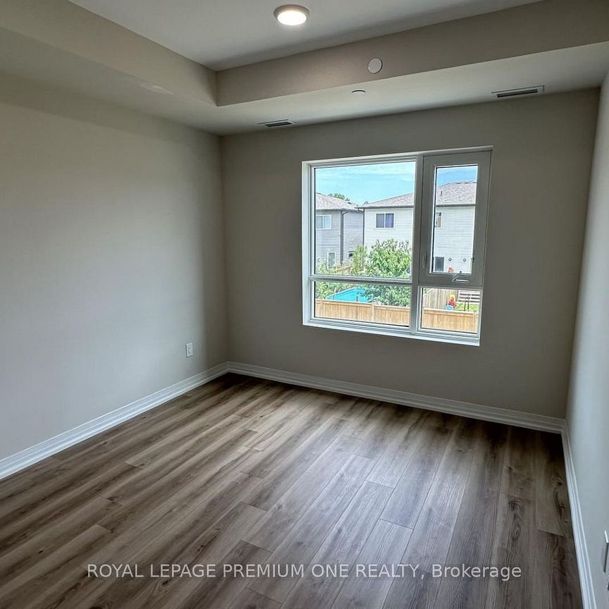 For Lease - 50 Herrick Avenue Unit# 220, St. Catharines, Ontario - Photo 1