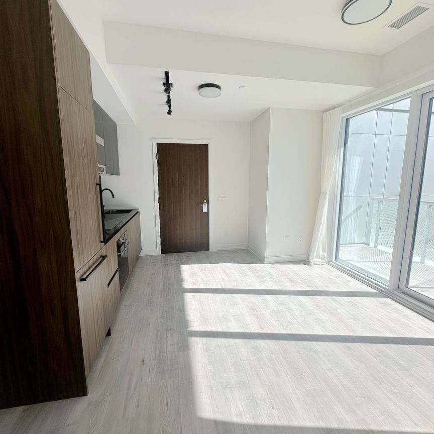 For Lease - 425 Front Street Unit# 811, Toronto, Ontario - Photo 1