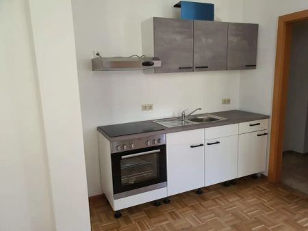 NEU - Ruhige 2-Zimmer-Altbauwohnung mit Küchenblock im Zentrum von Krieglach zu mieten ! - Foto 4