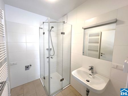 2-Zimmer Dachgeschoßwohnung mit großem Balkon! Nahe der Donauinsel - Photo 2