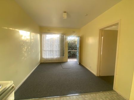 13 / 28 Eumeralla Road, CAULFIELD SOUTH - Photo 3