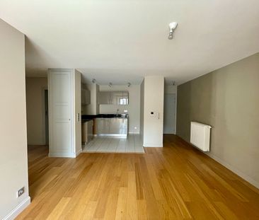 Apartment - Photo 2