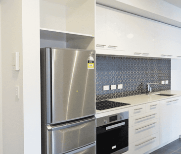 THE FIREMAN'S APARTMENTS - PETONE - Photo 3