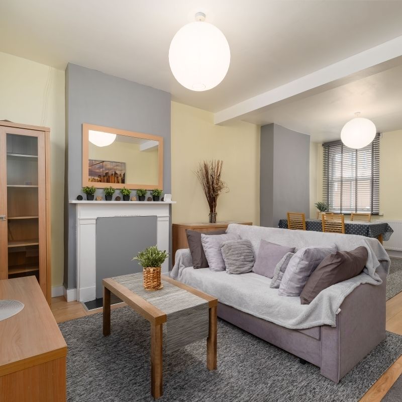 2 bedroom end of terrace house to rent - Photo 1