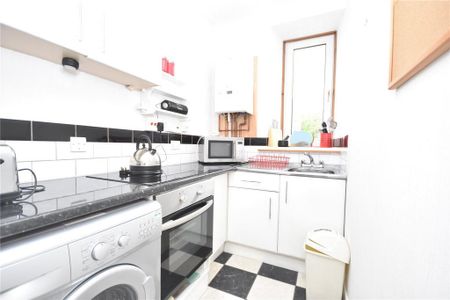 1 bedroom flat to rent - Photo 5