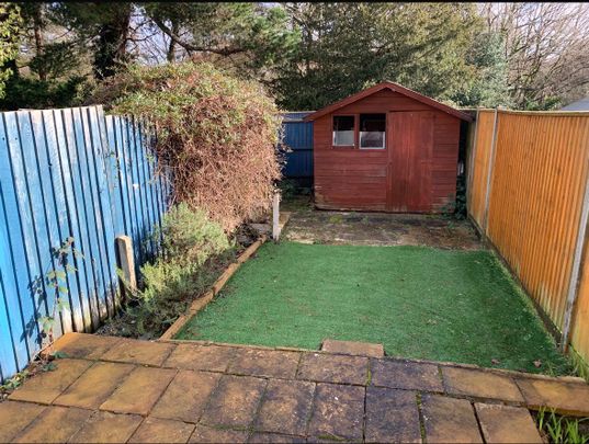 house to rent Bembridge, Netley Abbey, Southampton, Hampshire, SO31 - Photo 1