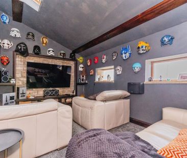 Halifax, Boothtown - Photo 3