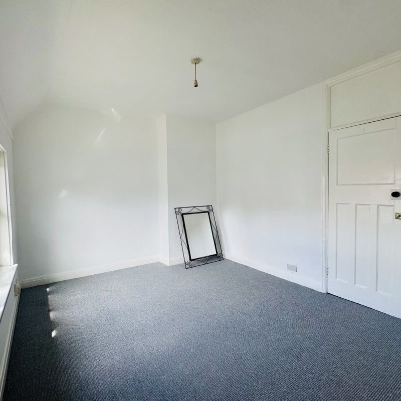 Jubilee Crescent - Photo 1