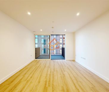 Waterview House, 12 Quay Walk, Wembley HA0 - Photo 4