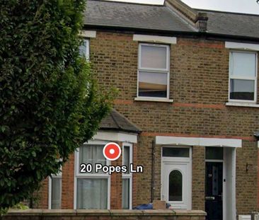 Popes Lane Room 1 - Photo 1