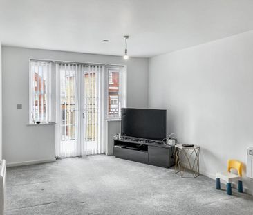 2 bedroom flat to rent - Photo 1