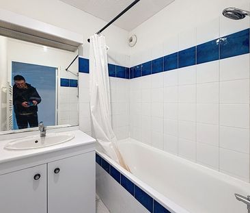 Appartement Avignon 2 pièce(s) 48 m2, 1 chambre, et un parking priv... - Photo 2