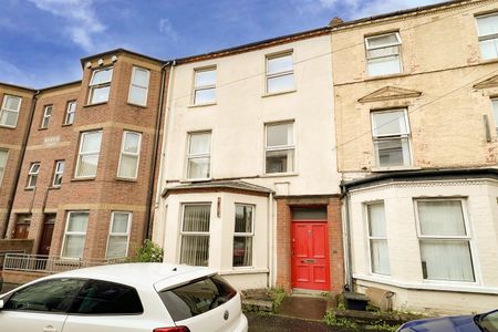 1, 37 Dunluce Avenue, Belfast, BT9 7AW - Photo 3