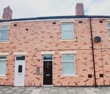 2 bedroom terraced house to rent - Photo 4