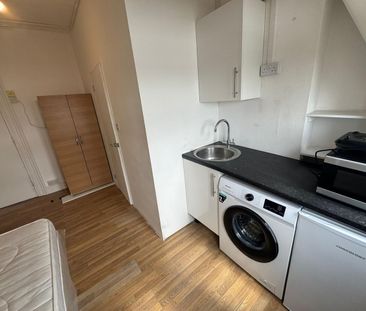 Studio Flat, London Road, CR0 - Photo 2