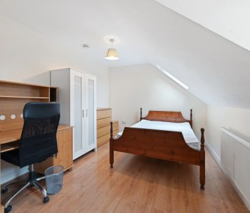 6 Bed Student Accommodation - Photo 6