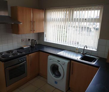 3 bedroom terraced house to rent - Photo 6