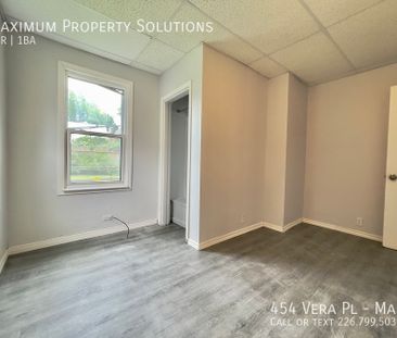 454 Vera Pl, Main Unit, Windsor - Photo 4