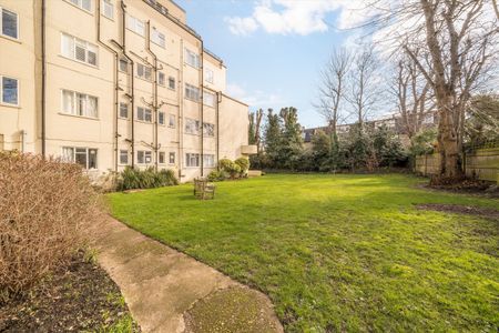 Thurleigh Court, Balham, SW12, London - Photo 5