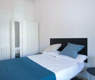 Single Bed in Room in a shared 7-bedroom apartment for rent in l'An... - Photo 4
