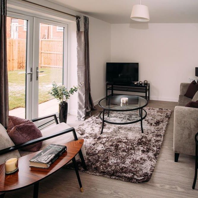 3 bedroom semi-detached house to rent - Photo 1