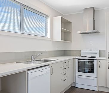 Modern two-bedroom townhouse in Hoon Hay! - Photo 3