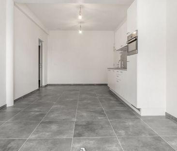 Appartement te huur in Kortrijk voor € 795 met 1 slaapkamer - Photo 4