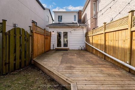 Detached Home For Lease | E8122954 - Photo 3