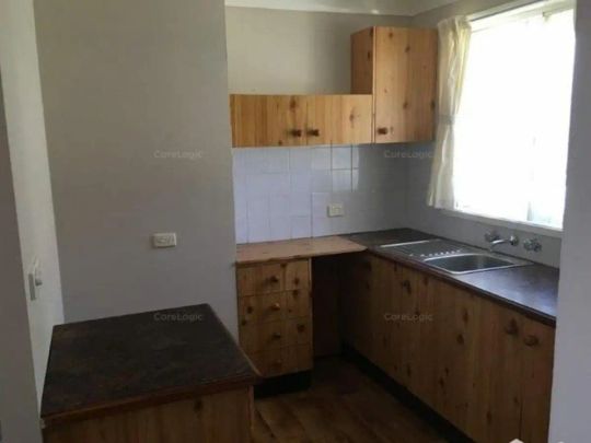 2/20 Stewart Street, Campbelltown NSW 2560 - Photo 1
