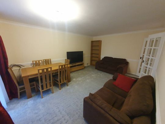2 Bed Flat, Downhurst Court, NW4 - Photo 1