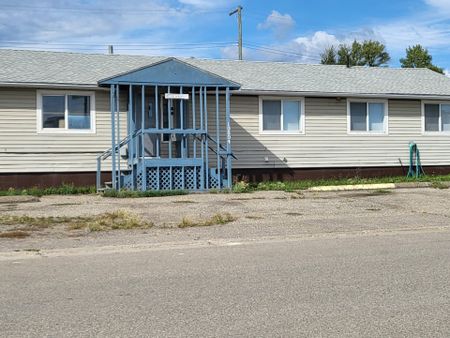 Maples Court Mens Rooming House - Photo 5