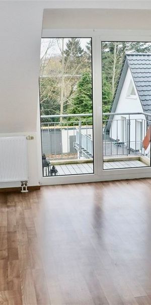 Helle Maisonette Wohnung, mit Balkon und Einbauküche in Bremen Kattenturm - Photo 1