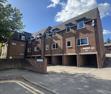 Park Road, Chesham - Photo 1