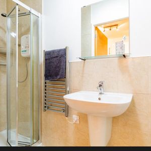 Studio Flat, Burns Street, LE2 - Photo 3