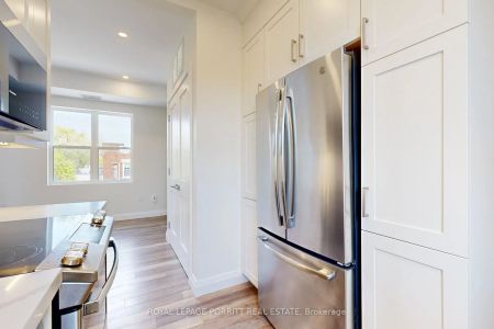 Detached Home For Lease | W9235209 - Photo 4