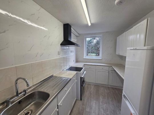 2 bedroom property to rent - Photo 1