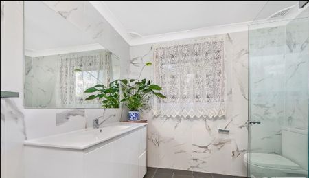 Four Bedroom Family House In Premium Location - Photo 3