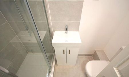 1 bedroom ground floor flat to rent - Photo 4