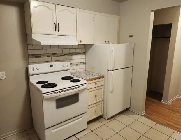 Spacious, Cozy, one bedroom one bathroom Apartment in Sunalta for rent | Calgary - Photo 1