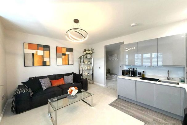 1 bedroom flat to rent - Photo 1