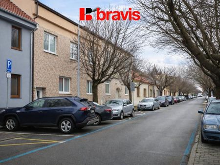 Pronájem bytu 3+kk 109 m2 - Fotografie 3