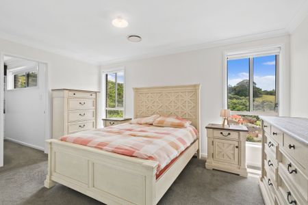 Beautiful Family Home in Quiet Cul-de-Sac - Spacious, Modern & Full of Light - Photo 2